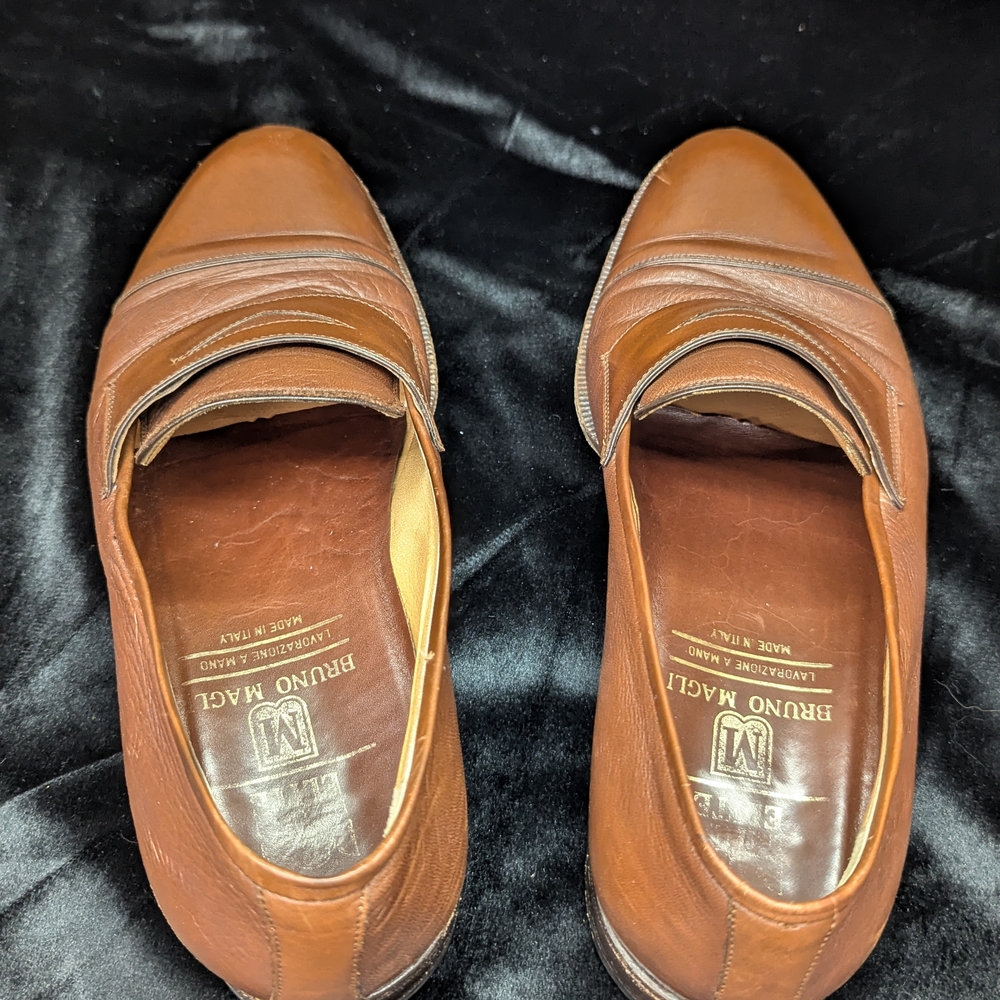 Bruno Magli Men's Tan Leather Slip-On Loafers - Picture 3 of 8